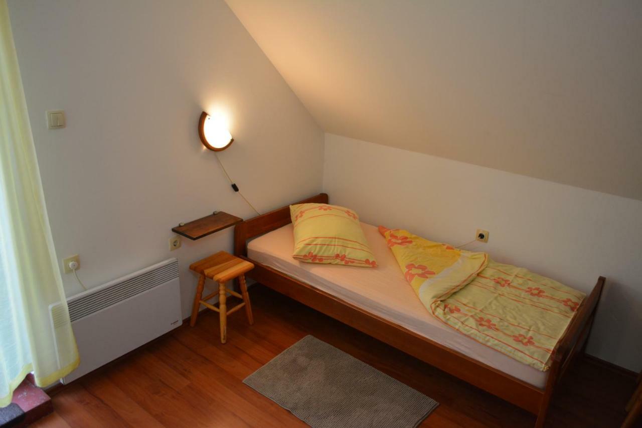 Holiday Home Coprnicka Hisa Skrad Εξωτερικό φωτογραφία